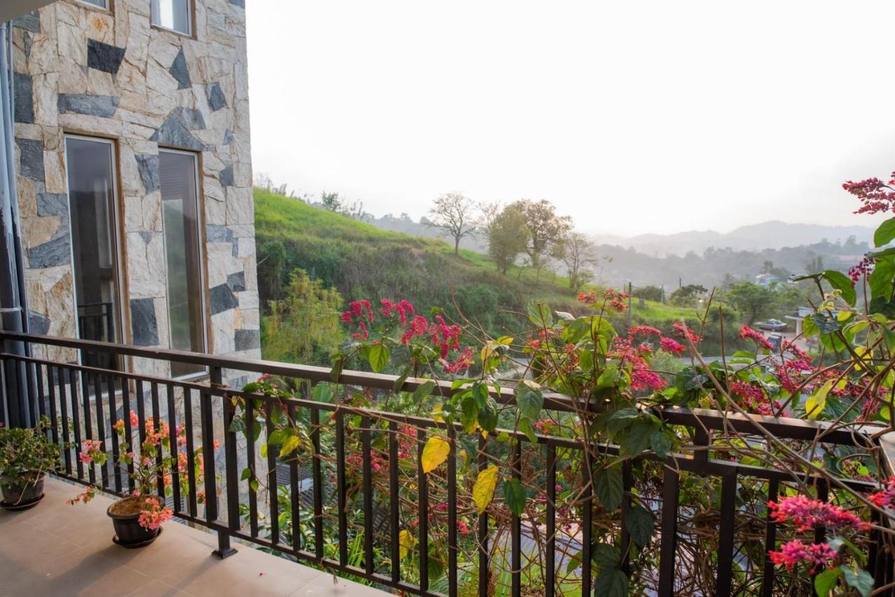Sky Edge Homestay Kandy Exteriör bild