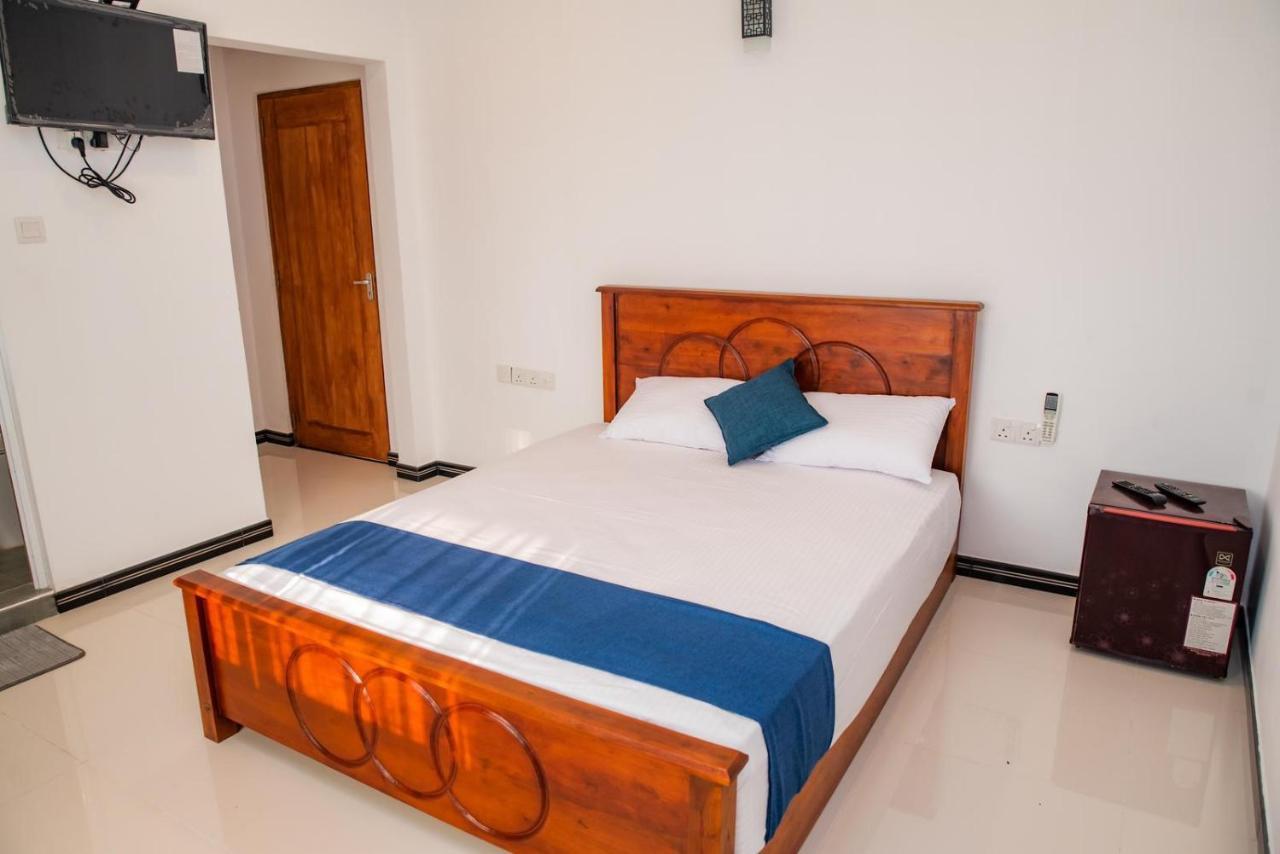 Sky Edge Homestay Kandy Exteriör bild